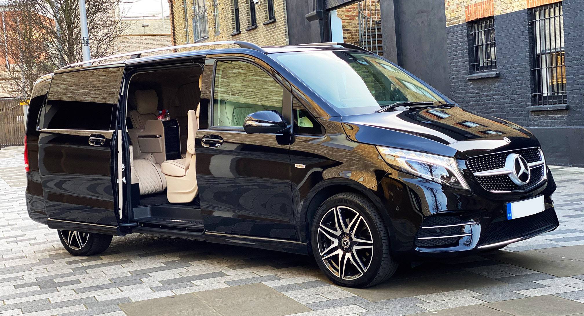 Mercedes Jet Class Hero img